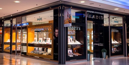 Entrada a la tienda de paladio